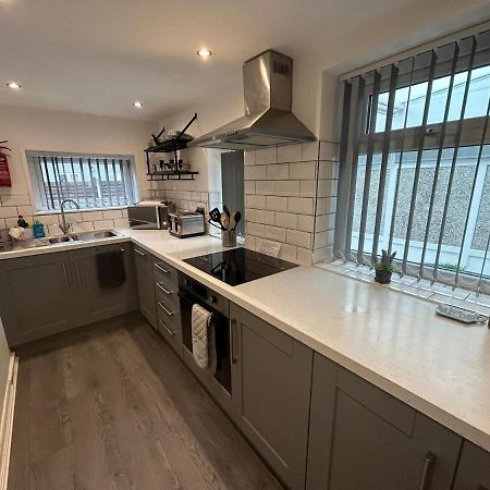 Вилла The Bungalow, Thornton-Кливлис Экстерьер фото